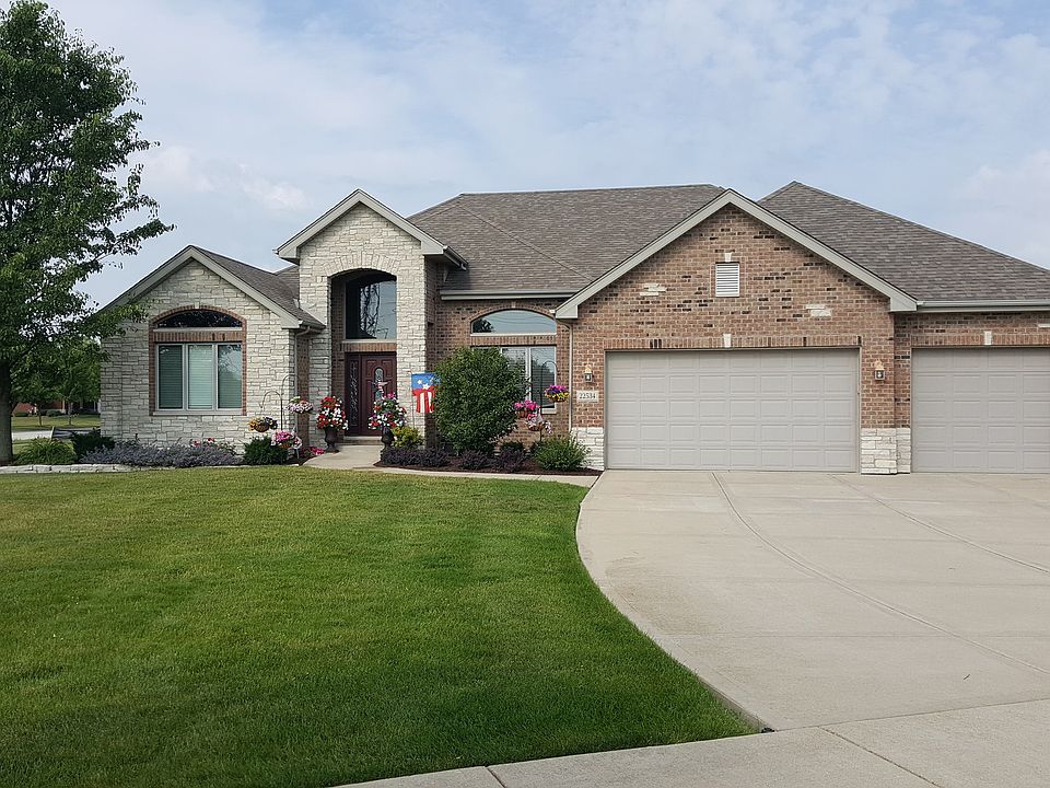 1st image of 22534 Oakfield Dr