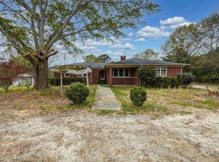49 Nance St, Newberry, SC 29108