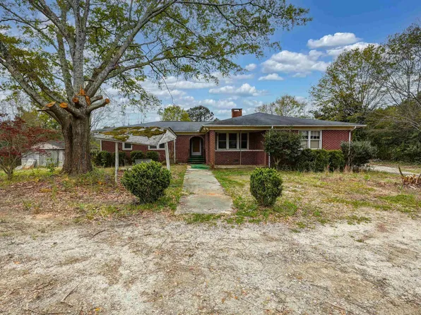 49 Nance St, Newberry, SC 29108