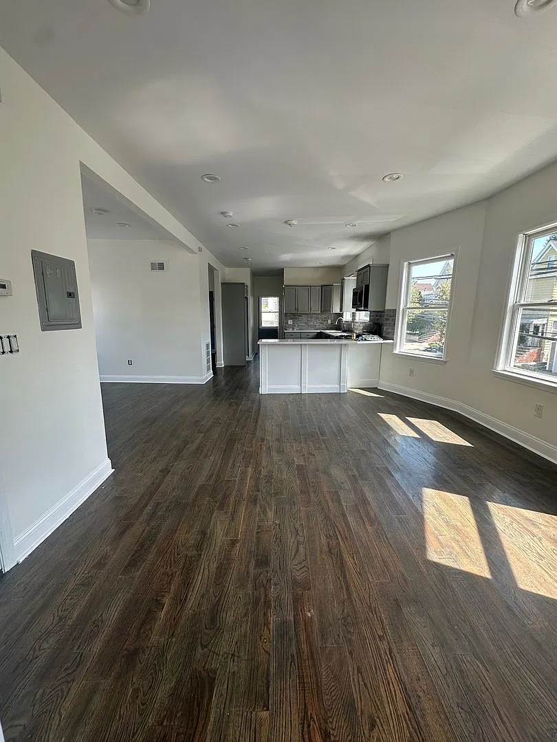 228 Palisade — Photo 2