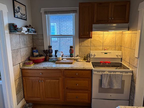 4th image of 470 N Gilpin St