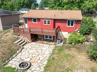 506 Clayton Ave NW, Grand Rapids, MI 49534