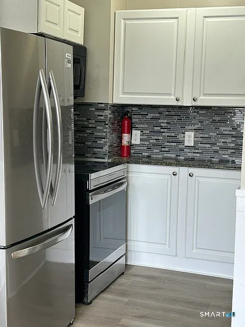2 bed, 1.0 bath, 700 sqft, $1,600 — Photo 4