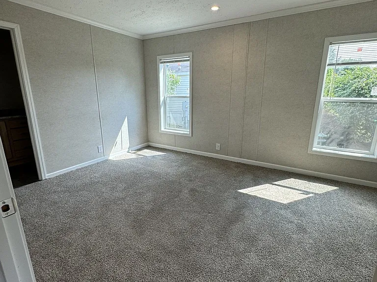 Oakridge Estates — Photo 17