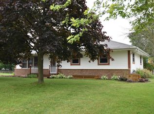 200 S Claremont Rd, Saukville, WI 53080