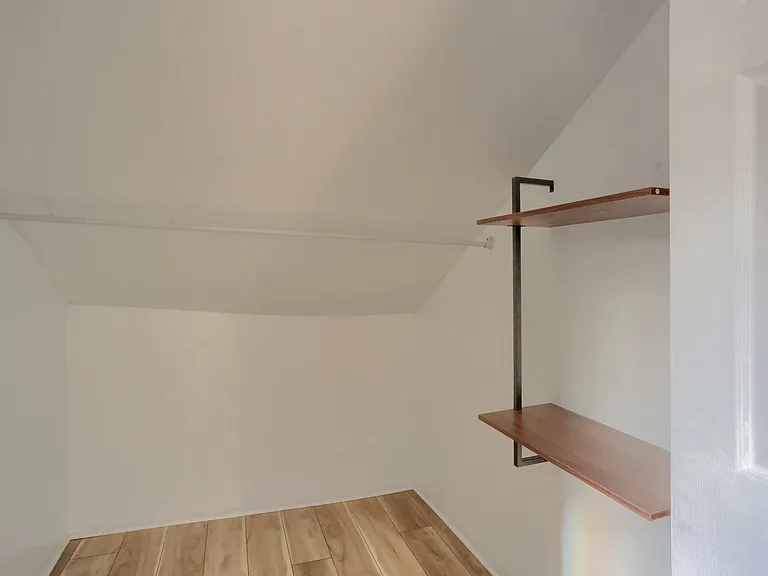 513 Grace St — Photo 27