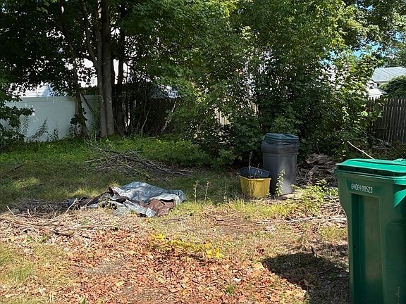 5th image of 49 Railroad Ave