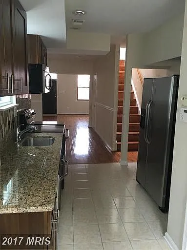 1261 U St SE — Photo 2