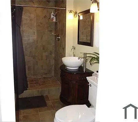 3 bed, 1000 sqft, $2,500 — Photo 2