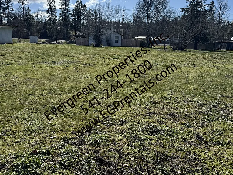 2776 Merlin Rd — Photo 6