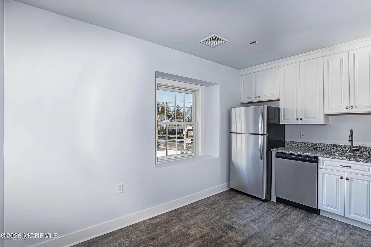 Building Photo - 1009 Arnold Ave #2A