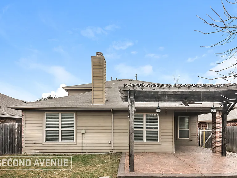 1820 Rosson Rd — Photo 22