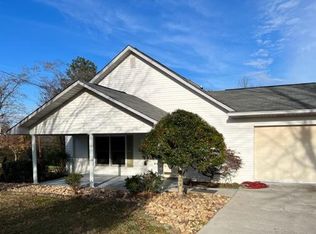 935 Weaver Hill Dr, Maryville, TN 37803