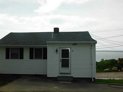 6 Methuen St, Tiverton, RI, 02878