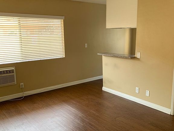 4th image of 16137 Cornuta Ave APT 7