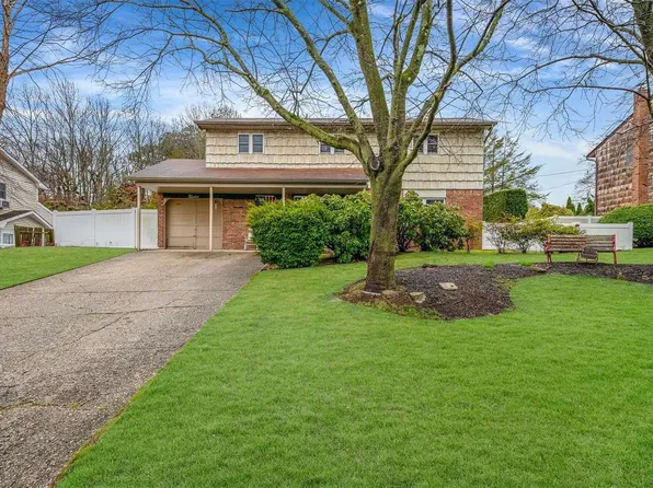 12 Amherst Lane, Smithtown, NY 11787