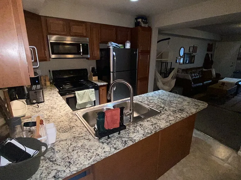 70 W Layton Ave #B — Photo 8