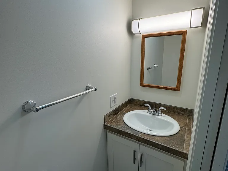 220 W Williams St — Photo 19