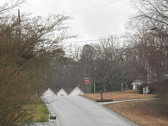 5th image of 111 Misty Ridge Pl