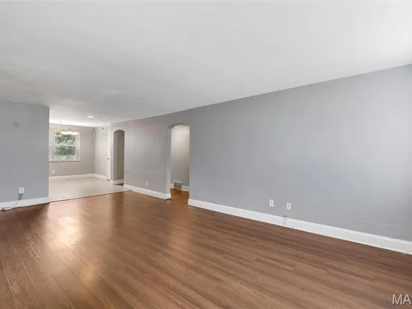 7741 Wild Plum Ave, Saint Louis, MO 63130