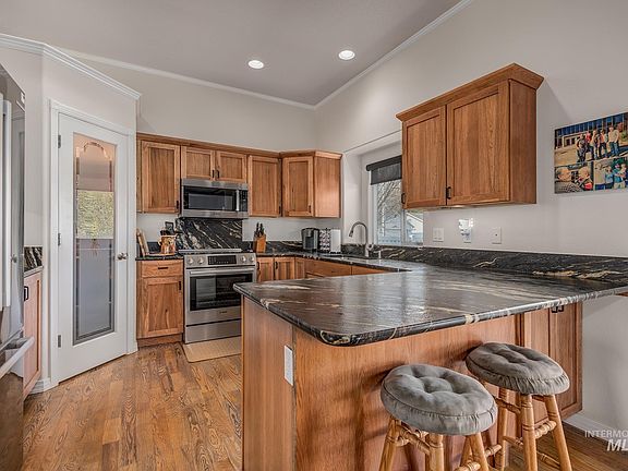 4th image of 1105 Partridge St