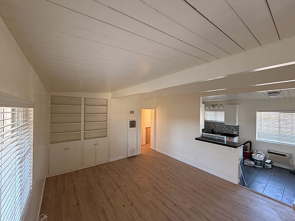 5th image of 233 N 7th St APT 6