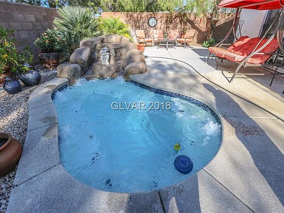 2nd image of 4442 Verdiccio Ave