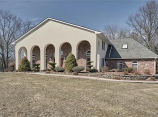 1 Susan Ln, Circleville, NY 10919