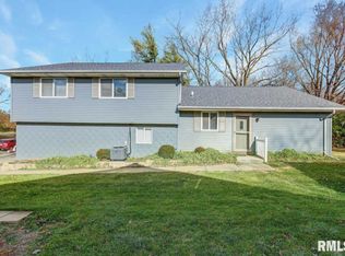 4128 N Rochelle Ln, Peoria, IL 61615