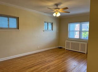 25-83 45th St #TOP, Astoria, NY 11103
