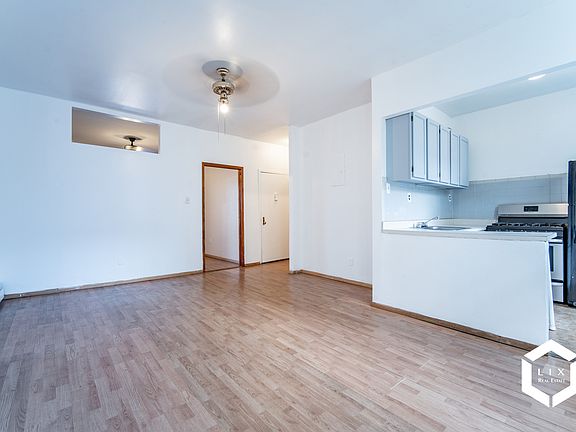 3rd image of 784 Bergen St APT 2