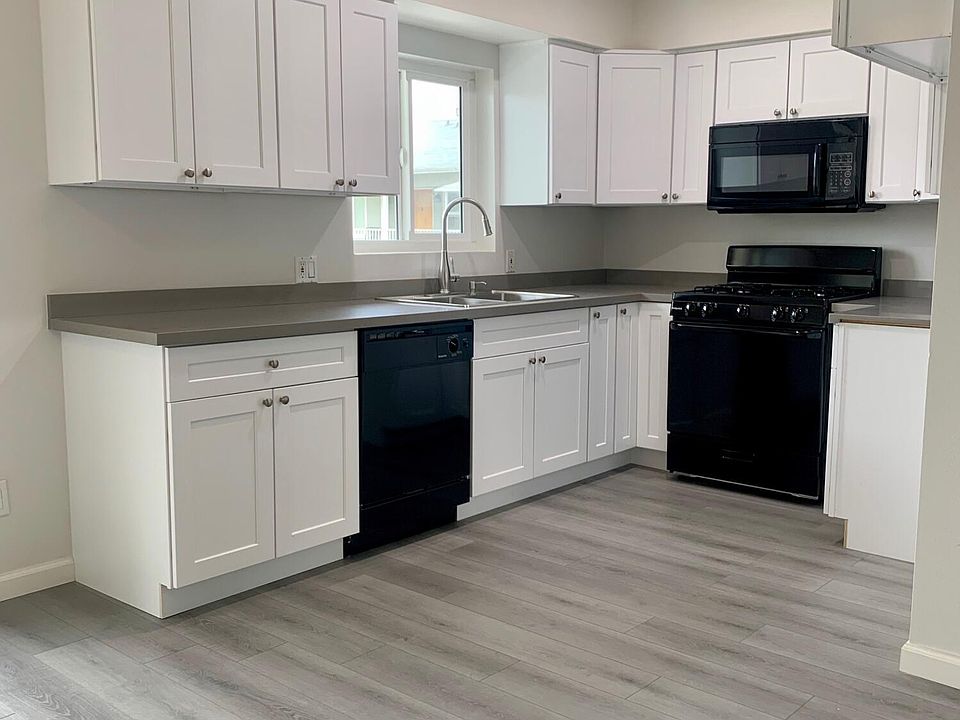 1st image of 520 N Louise St APT 206