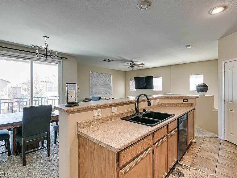 6255 W Arby Ave #163 — Photo 14
