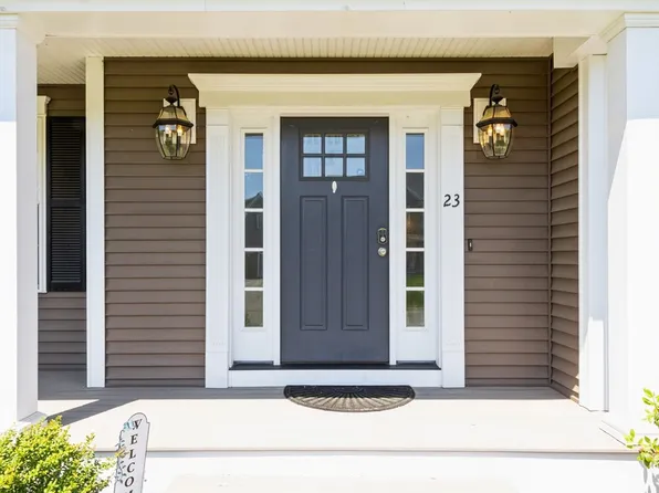 23 Day Lily Ln, Walpole, MA 02081