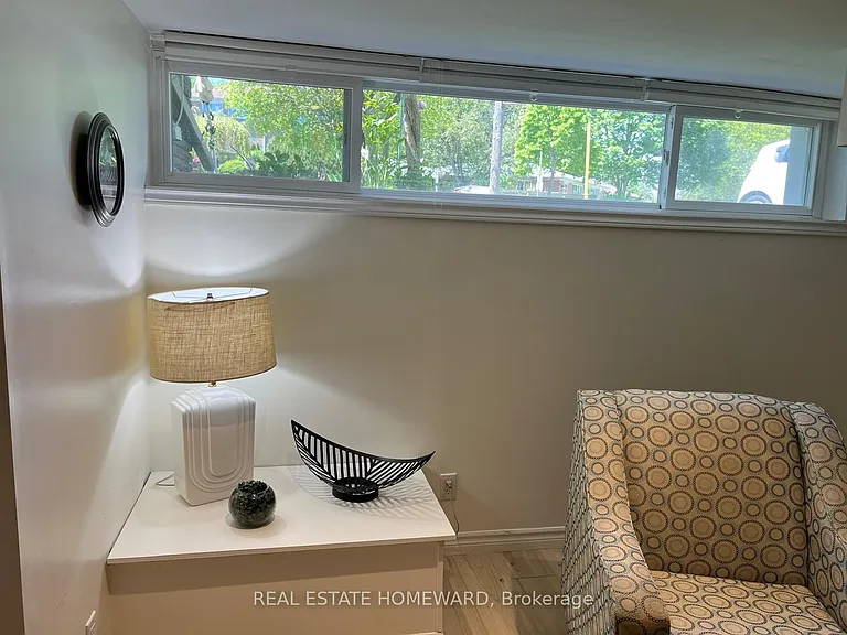 115 Porchester Dr #BASEMENT — Photo 13