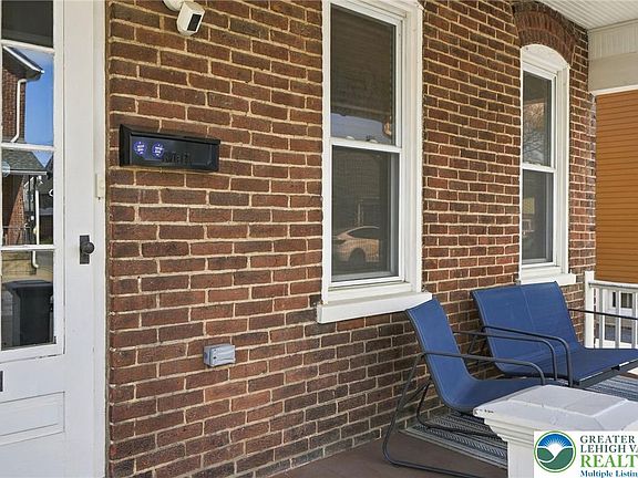 2nd image of 562 Ridge St
