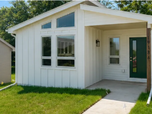 1918 N 28th St, Omaha, NE 68111
