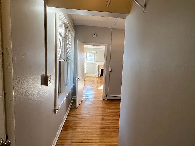 2716 Hennepin Ave S #31 — Photo 17