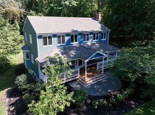 10 Prospect St, Upton, MA 01568