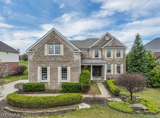 24303 Saybrook Ct, Novi, MI 48374