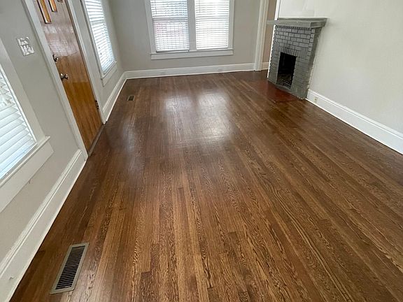 Living room/dining room