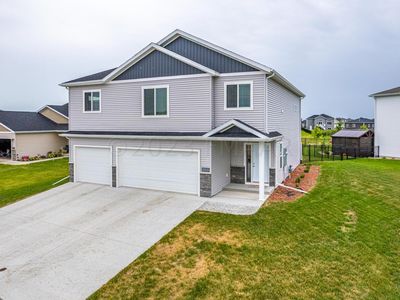 2082 65th Ave S, Fargo, ND, 58104