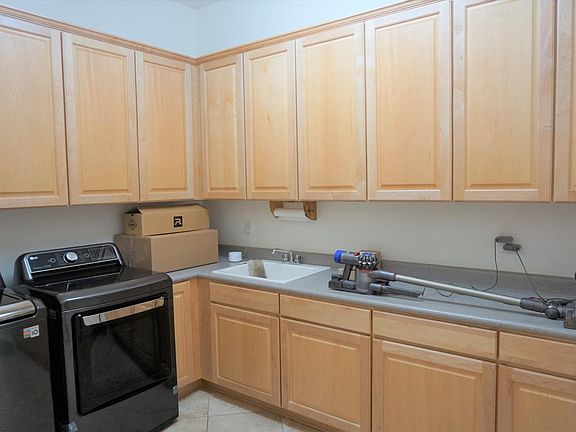 5th image of 2652 E Villa Park Ct