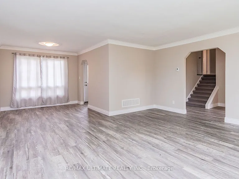 321 Warrington Rd — Photo 22