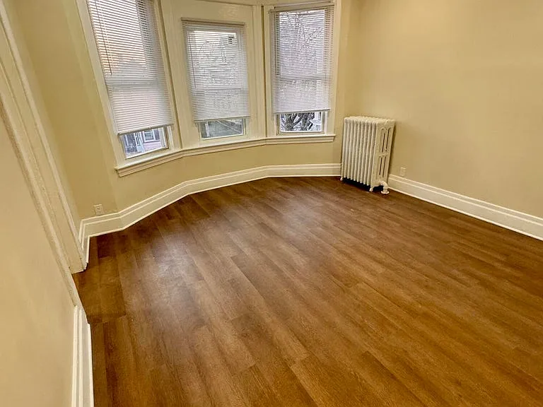 31 Bertha St #2 — Photo 4