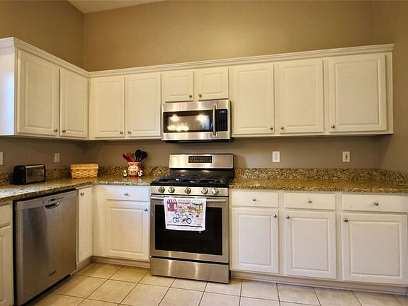 5th image of 4207 Lazy Creek Dr