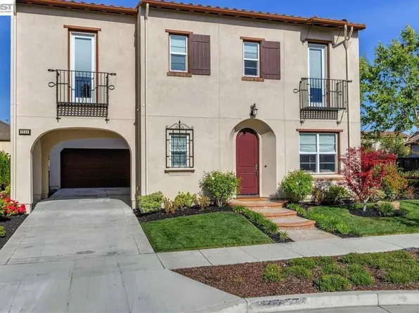 3294 Griffon St W, Danville, CA 94506