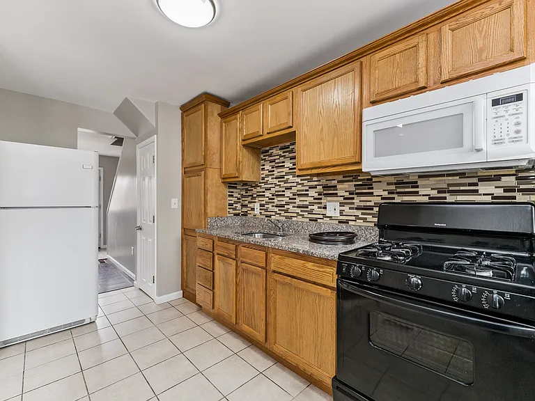 4804 Wrenwood Ave — Photo 10