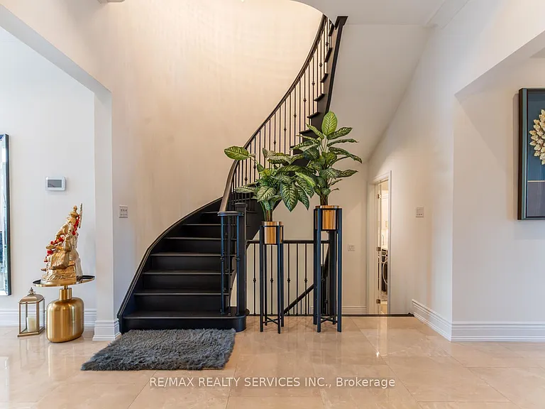 9 Interlacken Dr — Photo 20