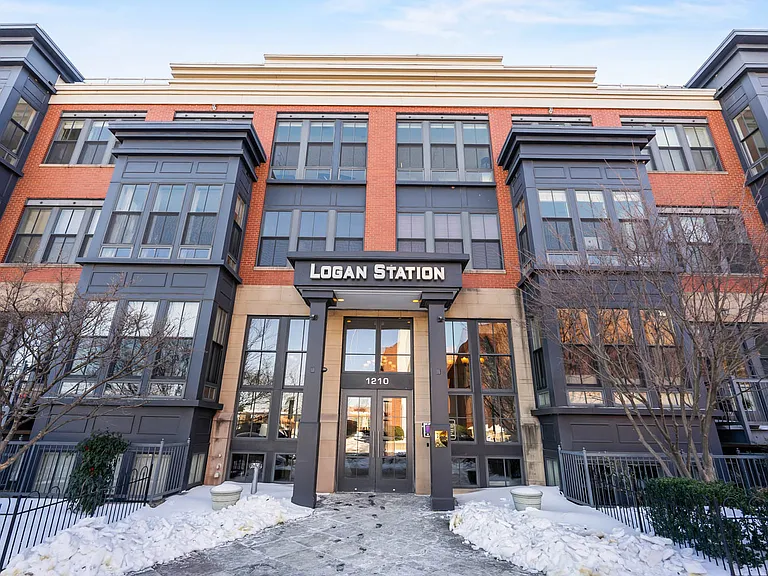 1224 R St NW — Photo 43